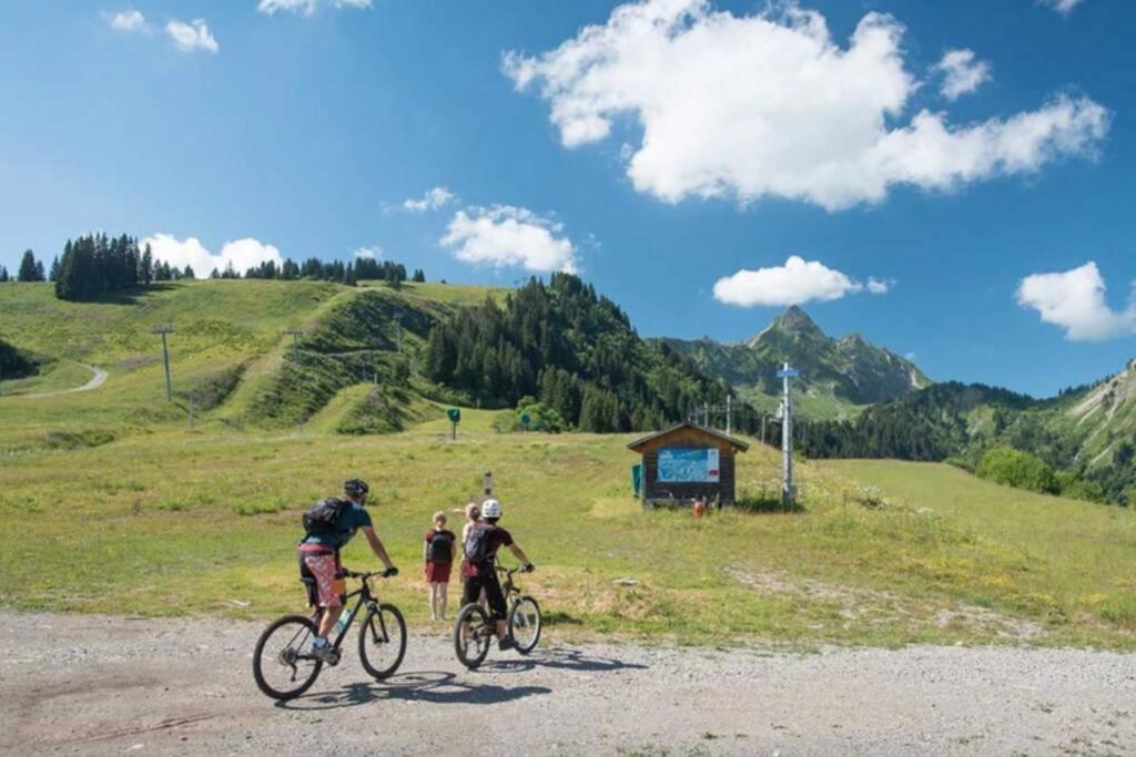 Le Relai S31 - Grand Et Lumineux Studio Avec Coin Montagne 4-6 Pers, Tout Equipe, Avec Wifi, A 30M Des Pistes Avec Un Grand Balcon, Draps Non Compris Saint-Jean-dʼAulps Dış mekan fotoğraf
